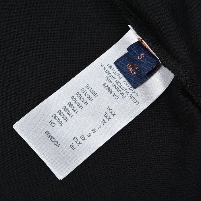 Clothes Louis Vuitton 21