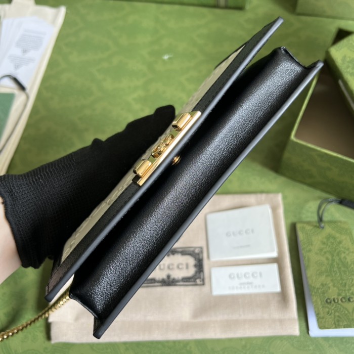 Handbag Gucci 676155 size 19*10*4 cm