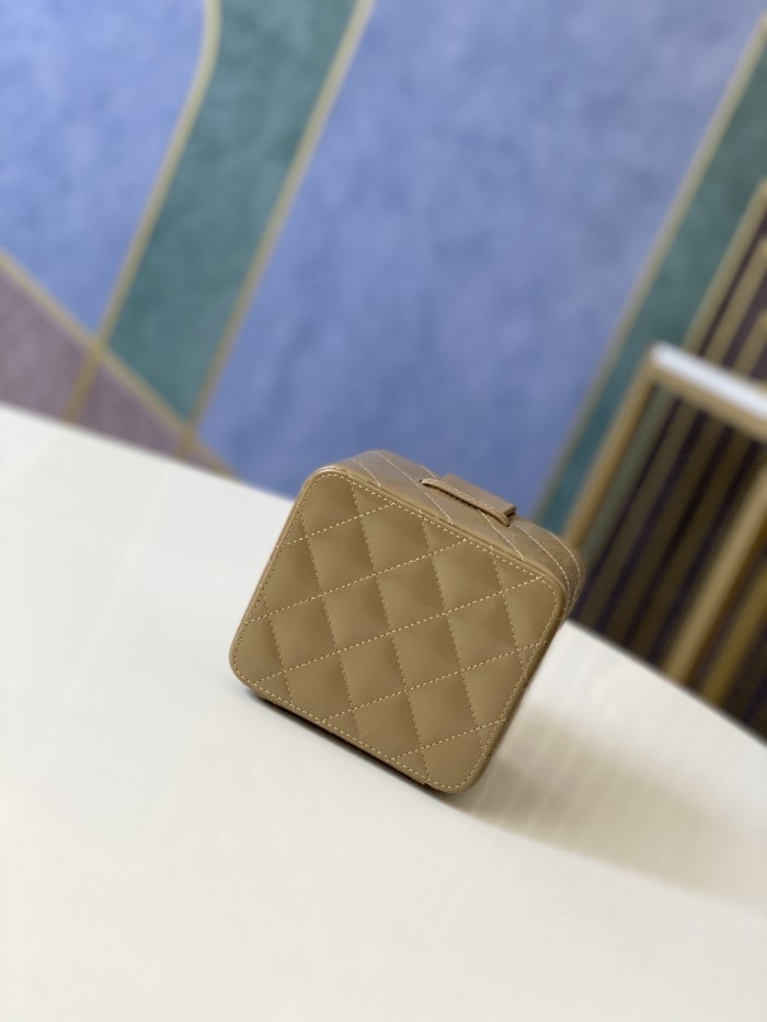 Handbag Chanel 01918 size 11*9.5*8.5 cm