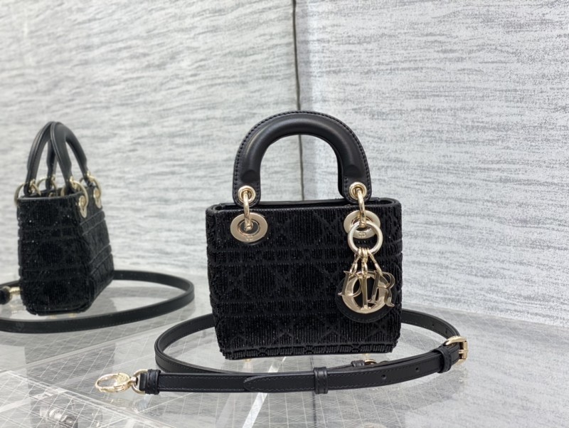 Handbag Dior size 12*10*5 cm