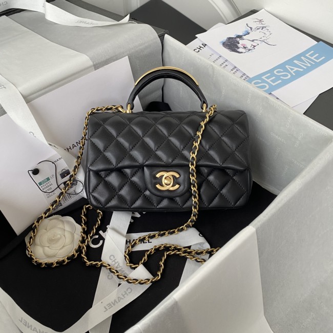 Handbag Chanel AS2431 size 20x12x6 cm