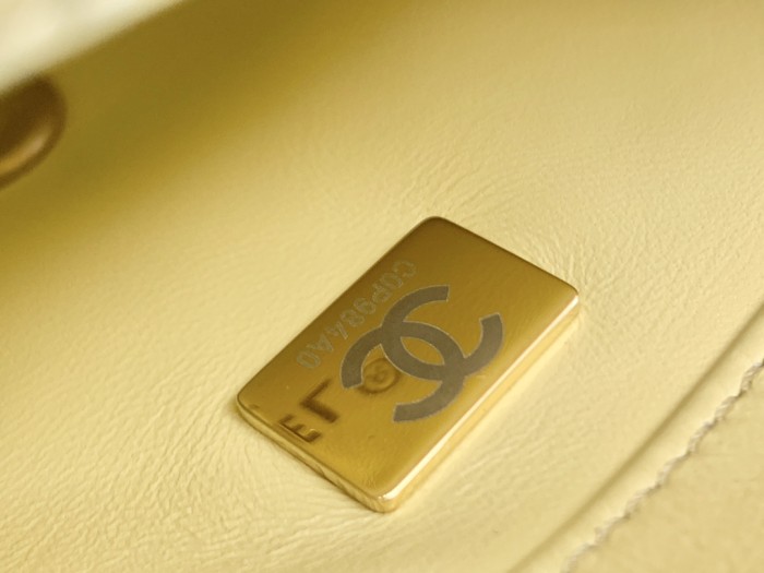 Handbag Chanel size 21 cm