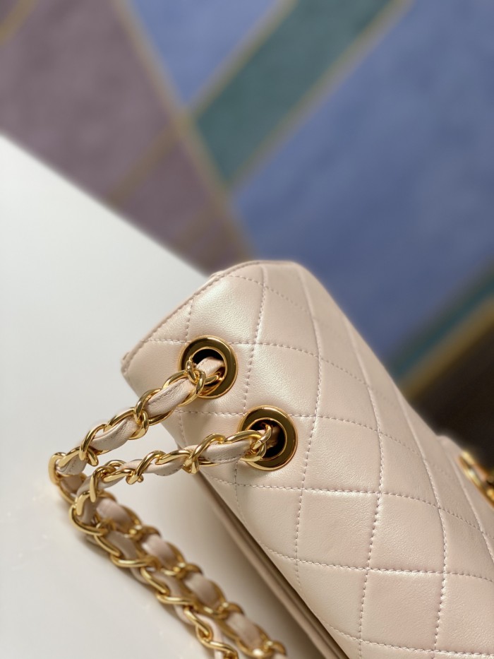 Handbag Chanel A88 size 30.21.8 cm