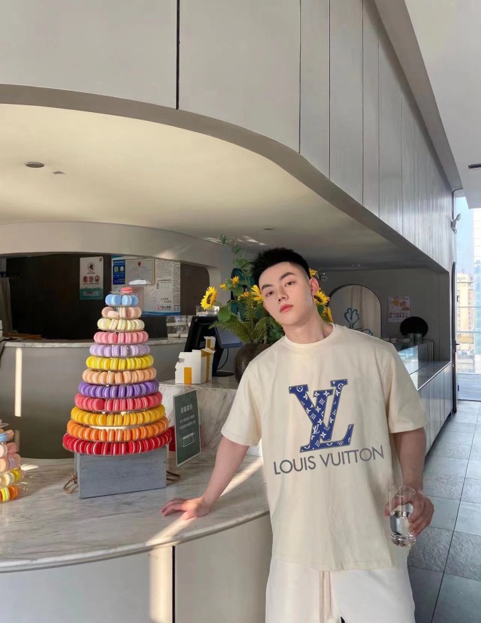 Clothes Louis Vuitton 295