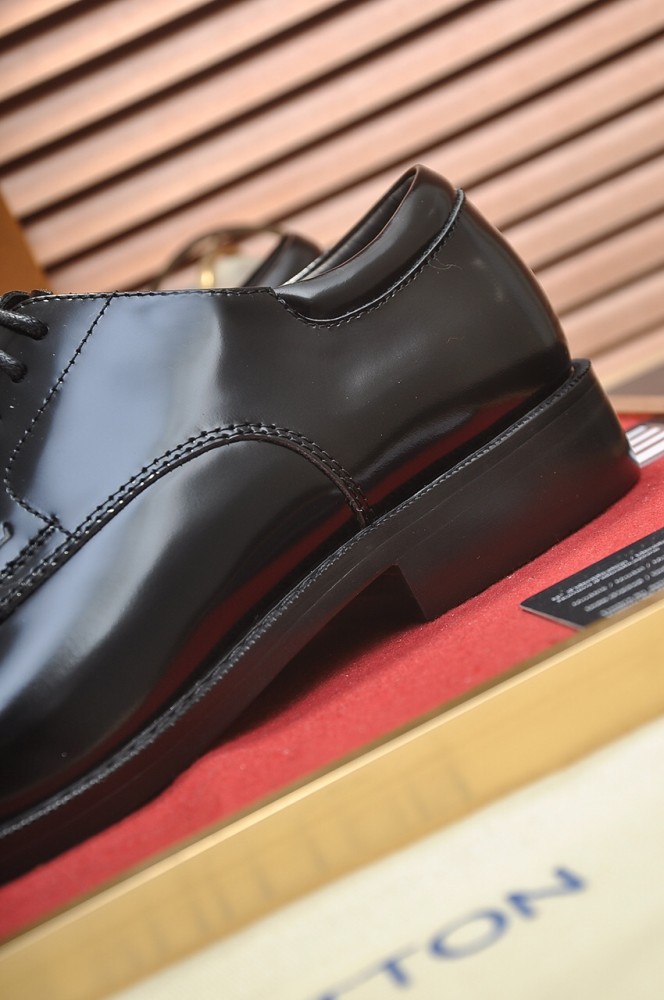 Louis Vuitton Leather Boots 46
