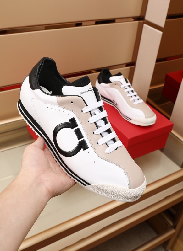 Salvatore Ferragamo Gancini Sneaker 18