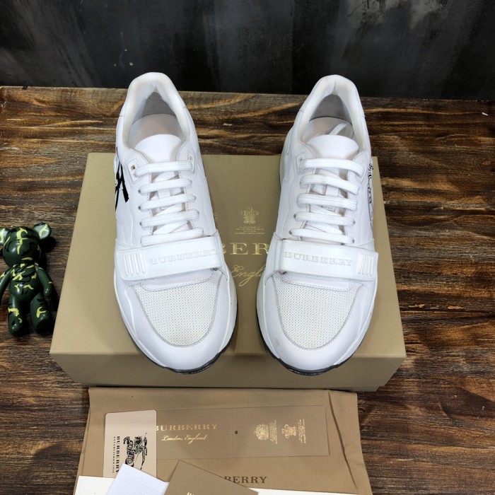 Burberry Vintage Sneaker 23