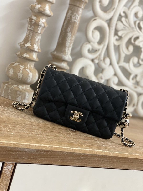 Handbag Chanel size 20*7*13 cm