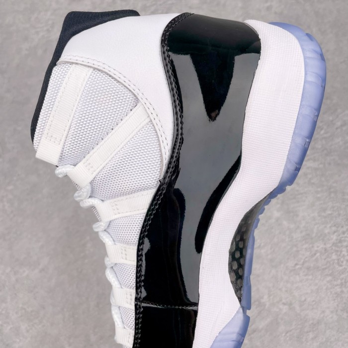 Jordan 11 Retro Concord (2018)