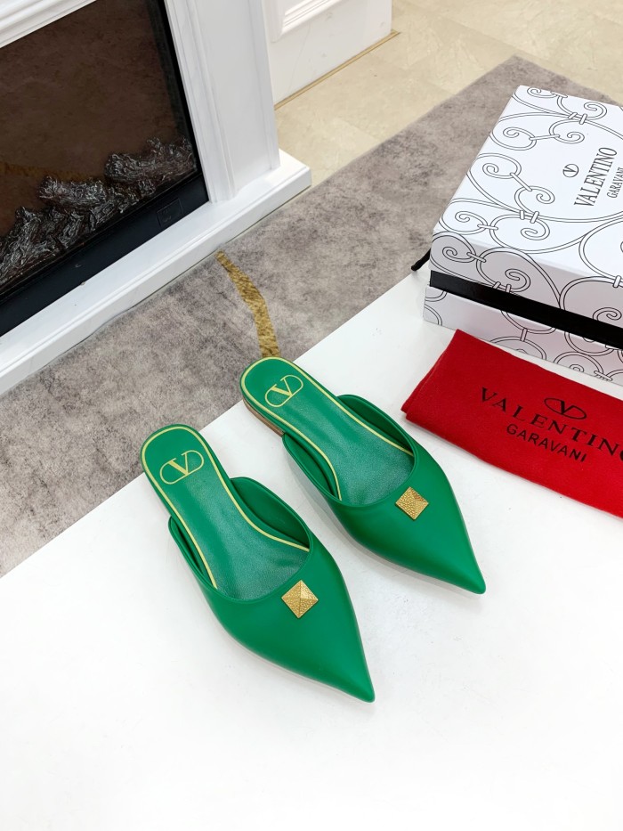 Valentino Garavani Flat sandals Women 19