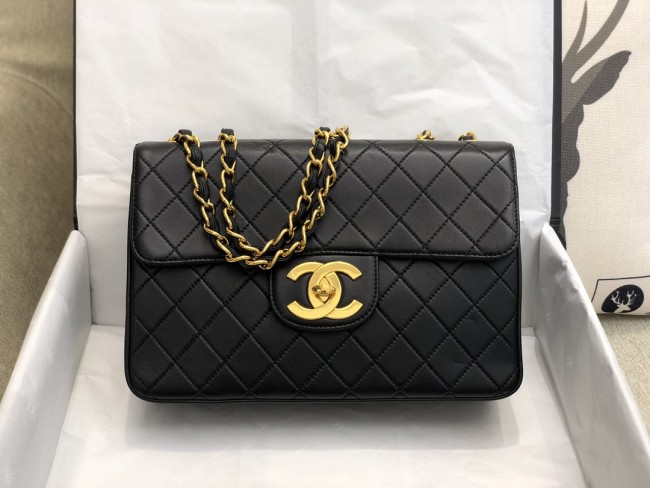 Handbag Chanel A088 size 30x8x21 cm