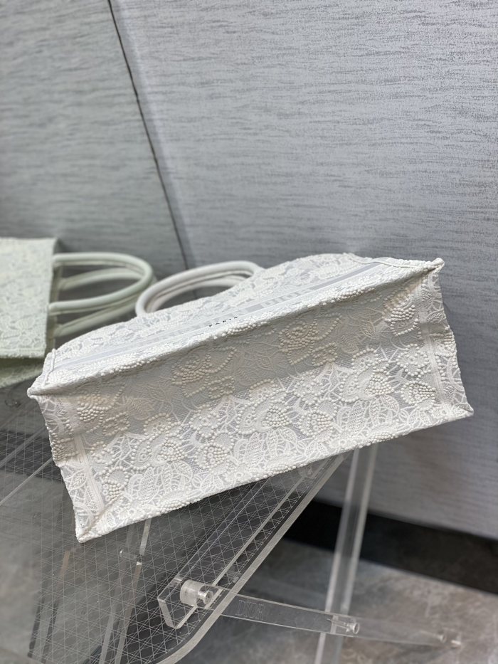 Handbag Dior size 42*18*35 cm