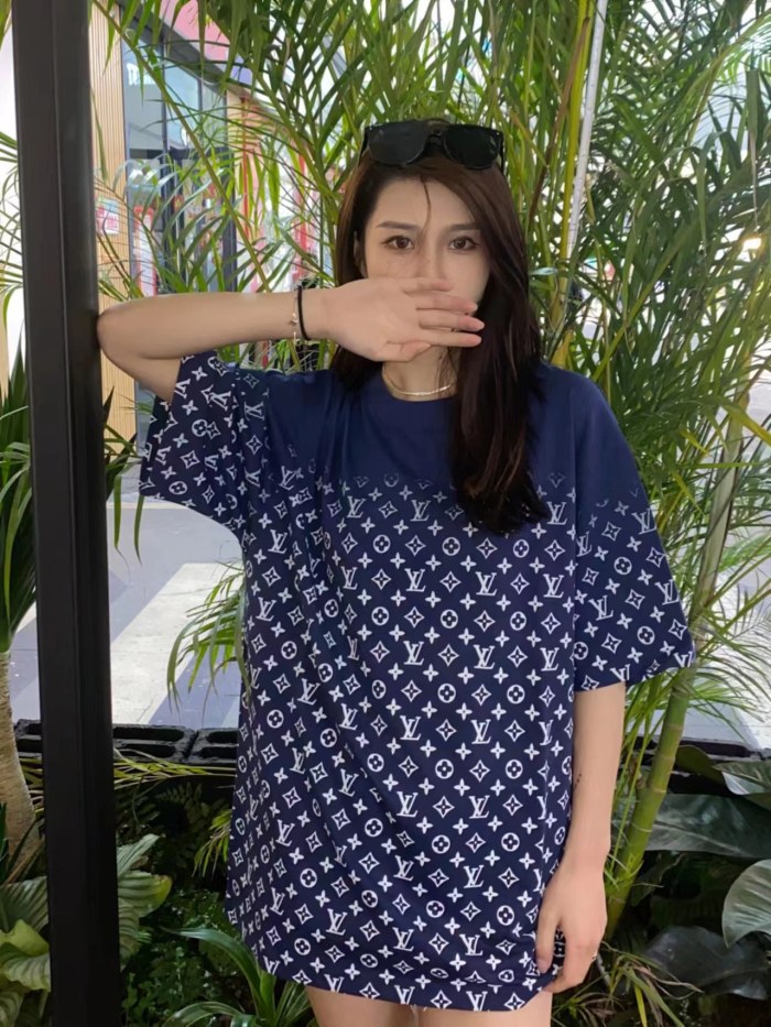 Clothes Louis Vuitton 53