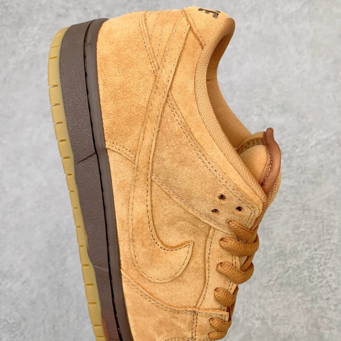 Nike Dunk SB Low Wheat