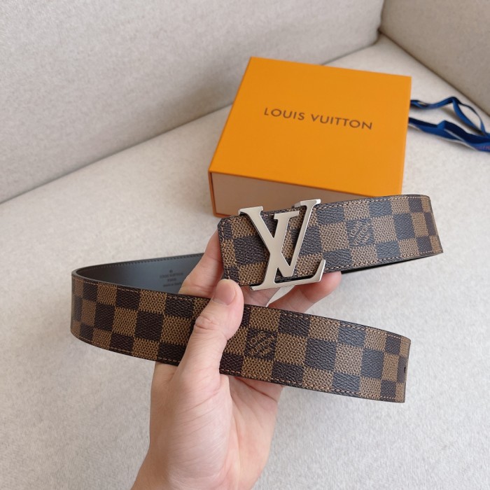 Louis Vuitton Belt 1 (width 4cm)