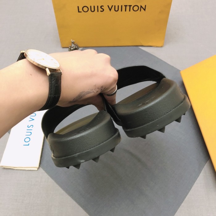Louis Vuitton Slipper 121