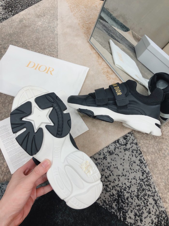 Dior D-Wander Sneaker 3