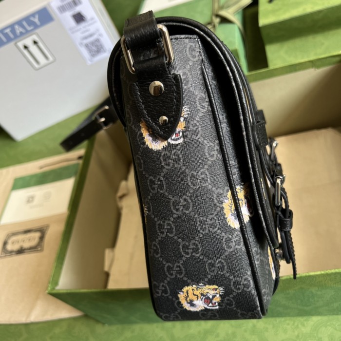 Handbag Gucci 658542 size 28*24*8.5 cm