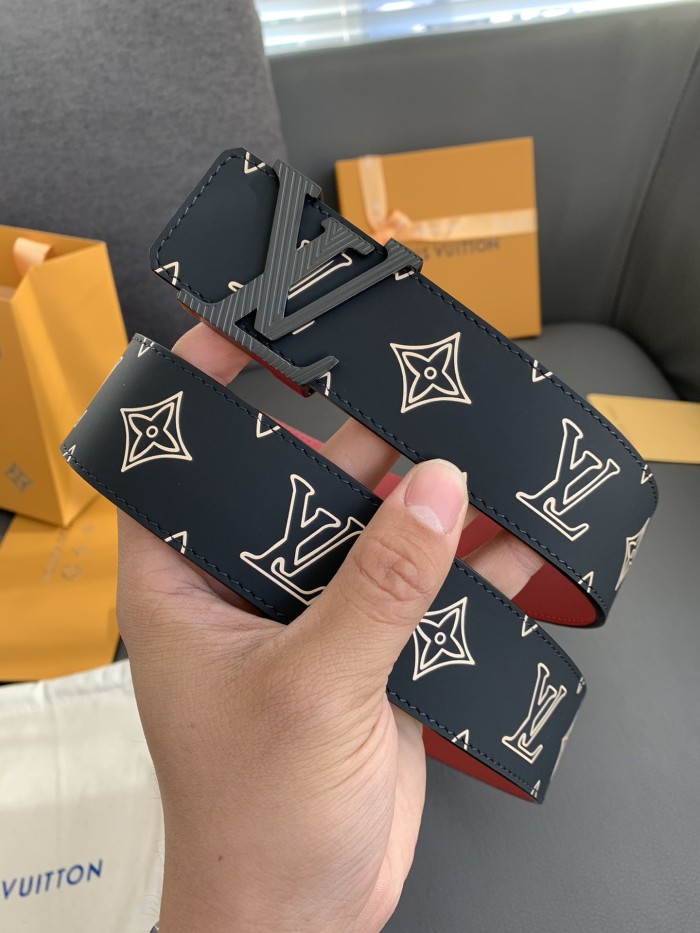 Louis Vuitton Belt 10 (width 4cm)