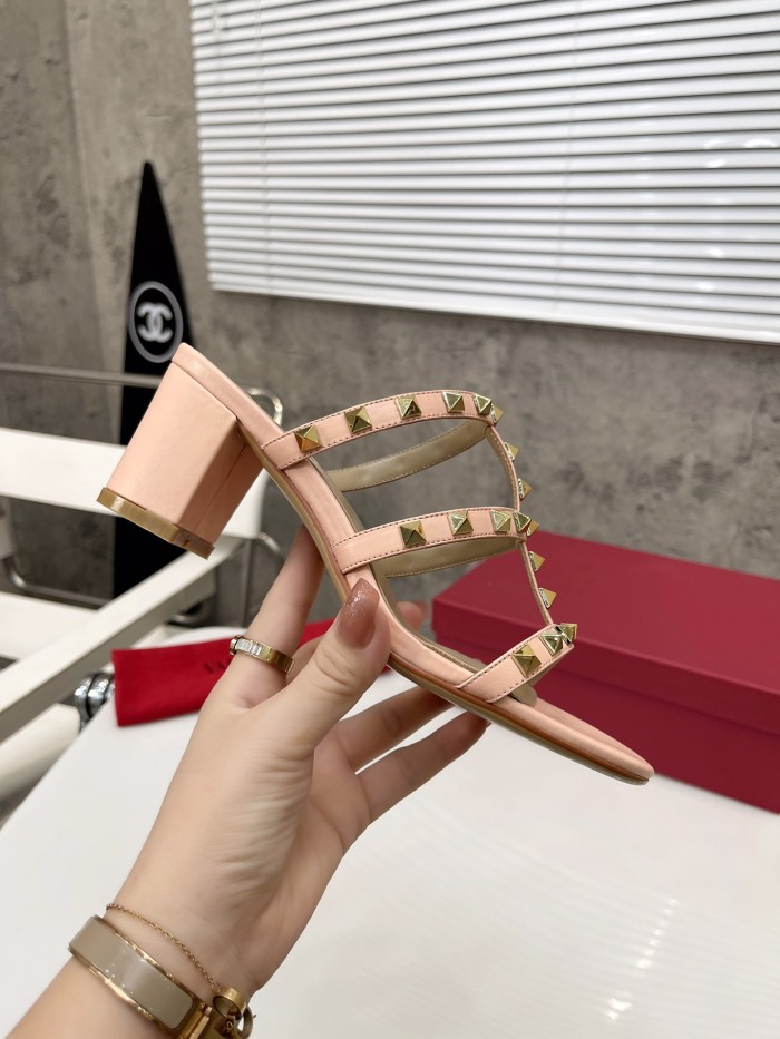 VALENTINO GARAVANI Rockstud WOMEN 5