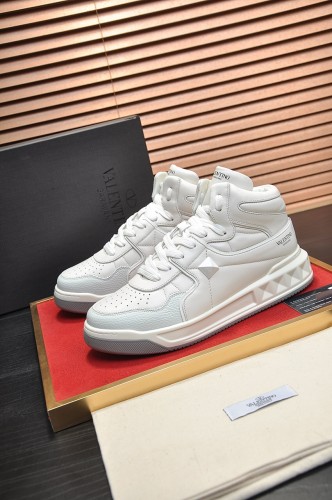 Valentino Garavani One Stud high-top sneakers 2