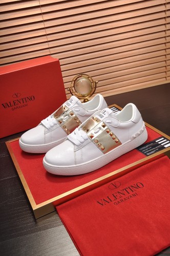 Valentino Garavani Rockstud Untitled calfskin sneaker 9