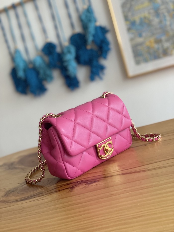 Handbag Chanel 3473 size 13*18*6 cm