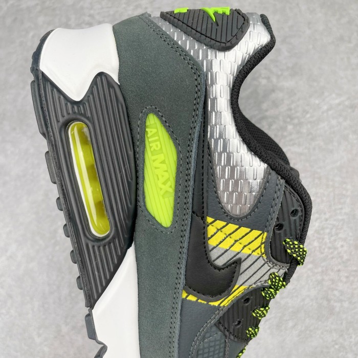 Nike Air Max 90 Sneaker 18