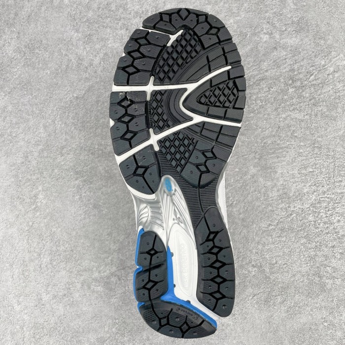 New Balance 2002R Sneaker 5