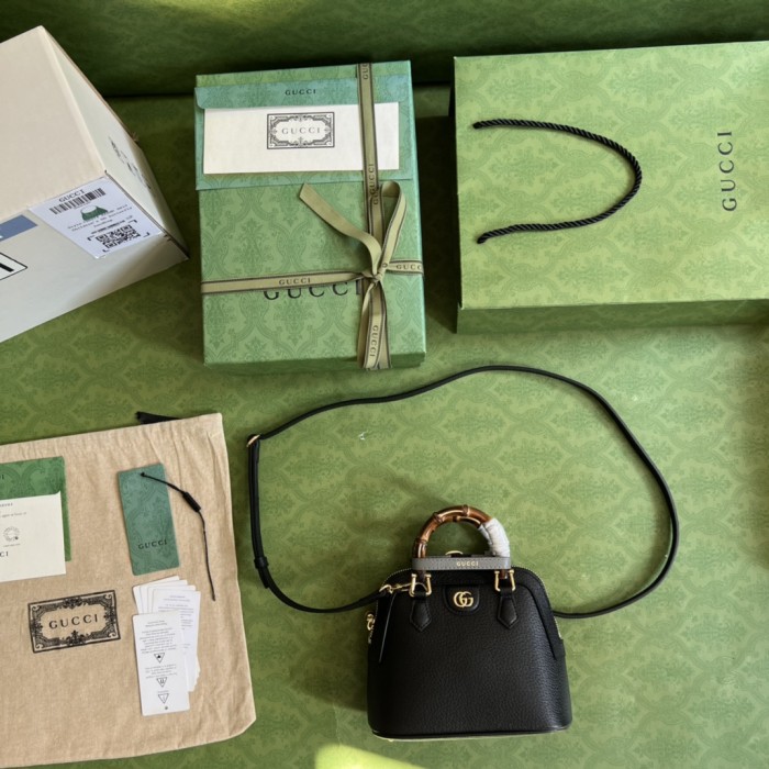 Handbag Gucci 715775 size 20*16*8.5 cm