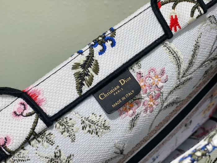 Handbag Dior size 41 cm