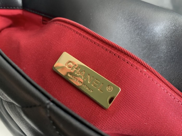 Handbag Chanel size 26cmx16cmx9 cm