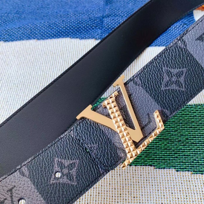 Louis Vuitton Belt 2 (width 4cm)