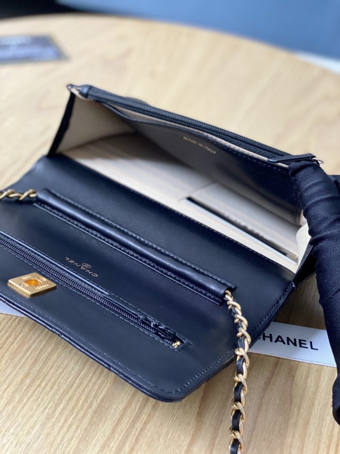 Handbag Chanel 81133 size 19 cm