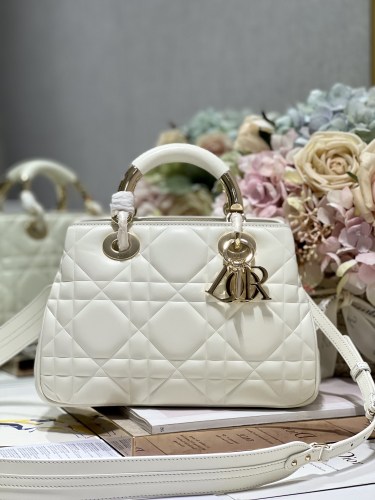 Handbag Dior 0062 size 24*16.5*9.5 cm