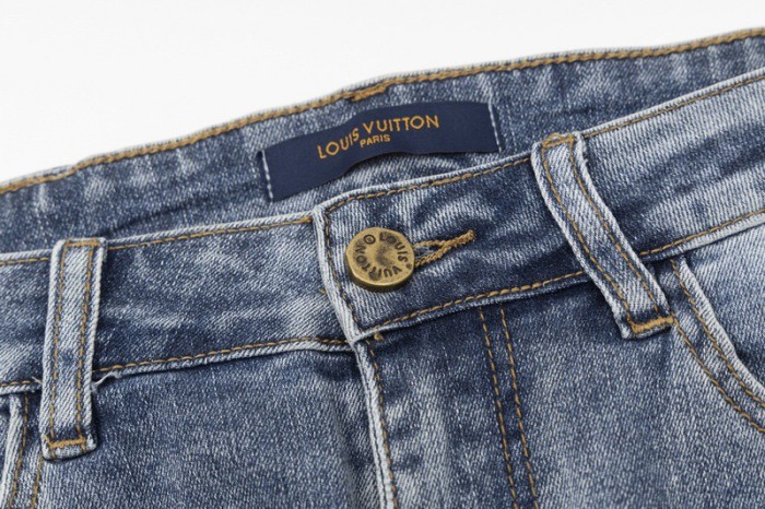 Clothes Louis Vuitton 115