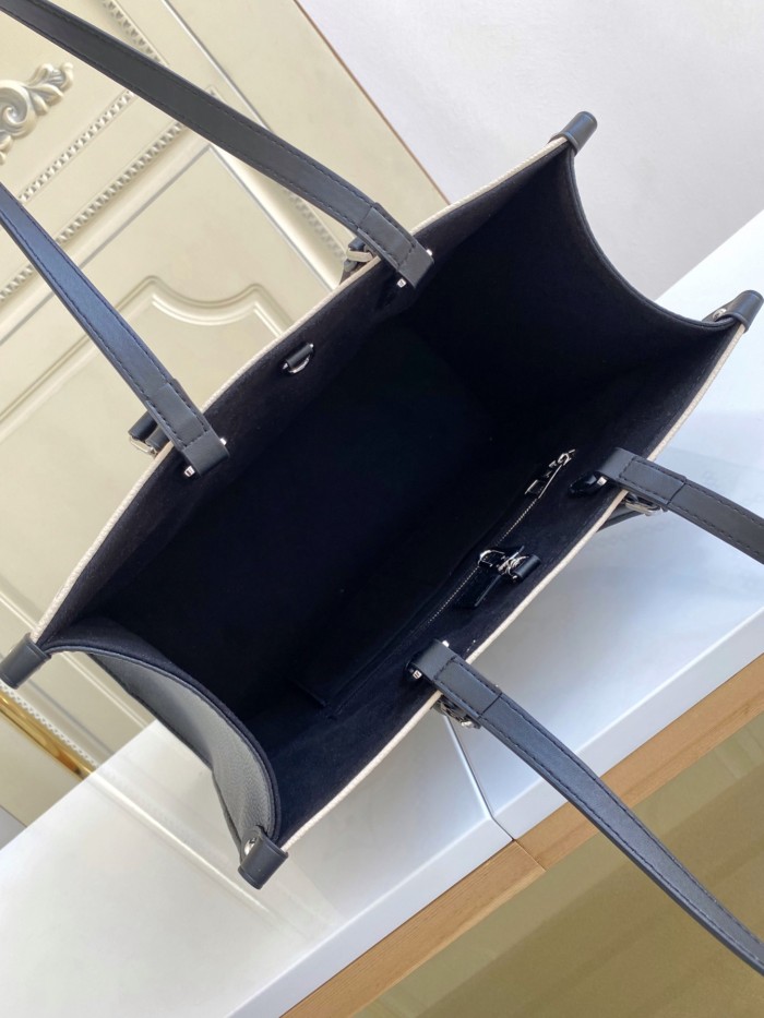 Handbag Louis Vuitton M45595 size 35-28-15cm