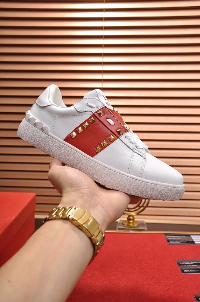 Valentino Garavani Rockstud Untitled calfskin sneaker 14