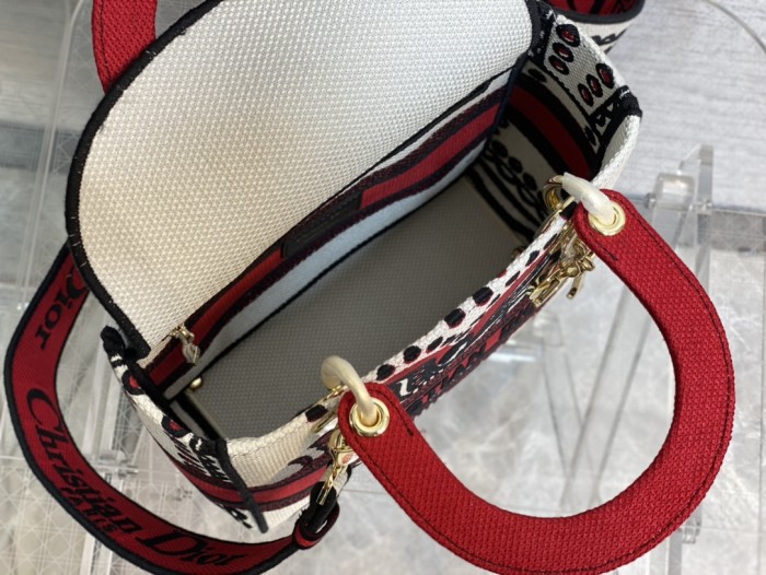 Handbag Dior size 24 cm