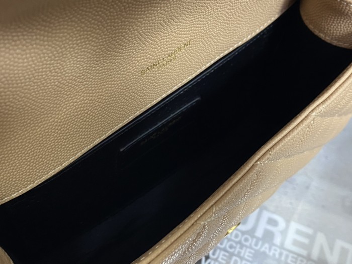 Handbags SAINT LAURENT 526286 size 22×13×6 cm