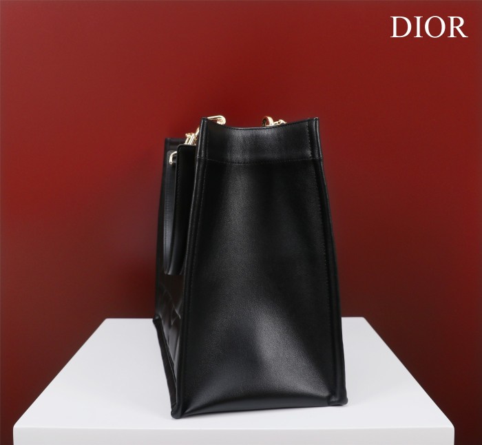 Handbag Dior size 36.5×28×17.5 cm