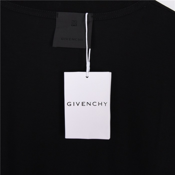 Clothes Givenchy 110