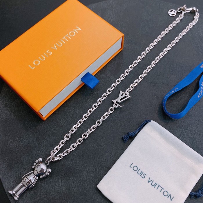 Clothes Louis Vuitton 69