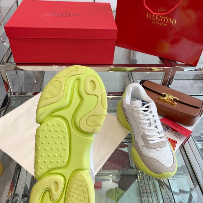 VALENTINO GARAVANI Bubbleback Sneaker 3