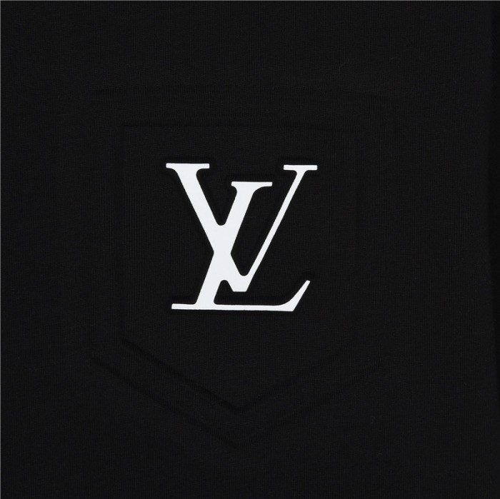 Clothes Louis Vuitton 397