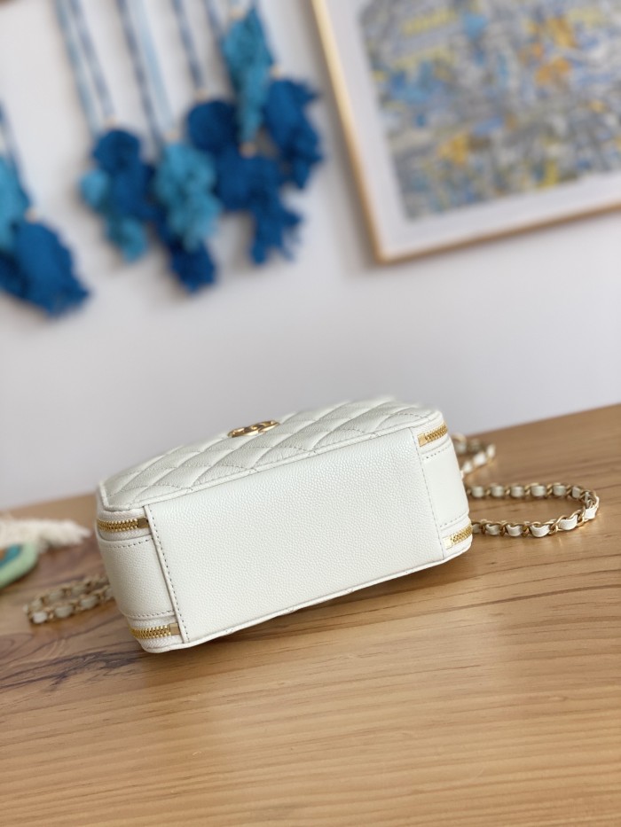 Handbag Chanel AP3222 size 19*13.5*7* cm