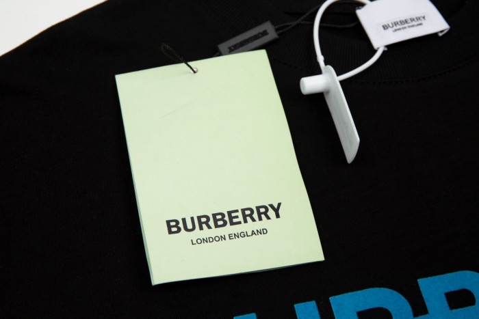 Clothes Burberry 37