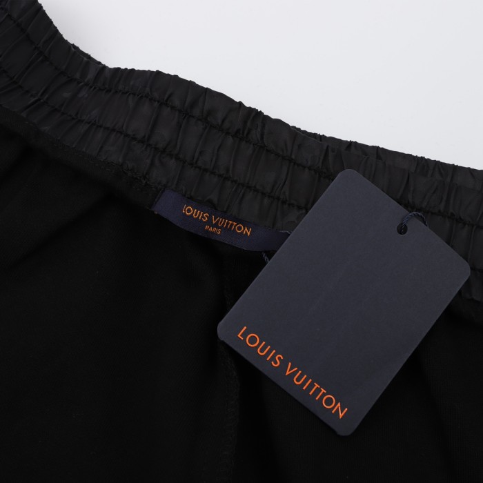 Clothes Louis Vuitton 110