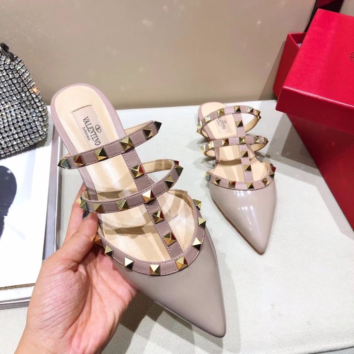 VALENTINO GARAVANI Roman Stud WOMEN 20