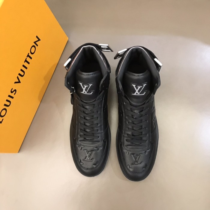 Louis Vuitton Rivoli sneaker 2